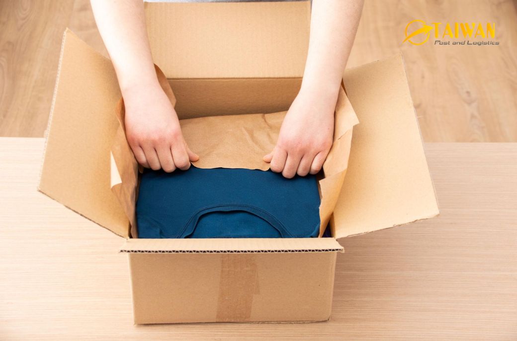 Gửi Quần Áo Sang Đài Loan: Chi Phí Và Những Điều Cần Biết
